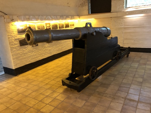 Fort van Walem kanon replica